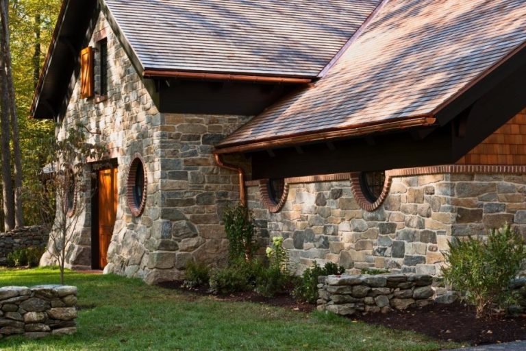 Необроблений камінь